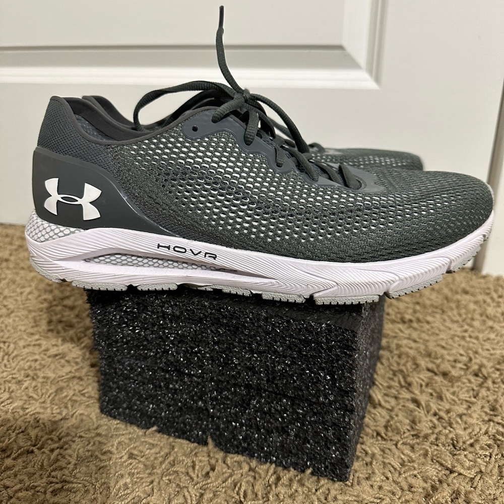 Gray Under Armour size 11 - Picture 2 of 6